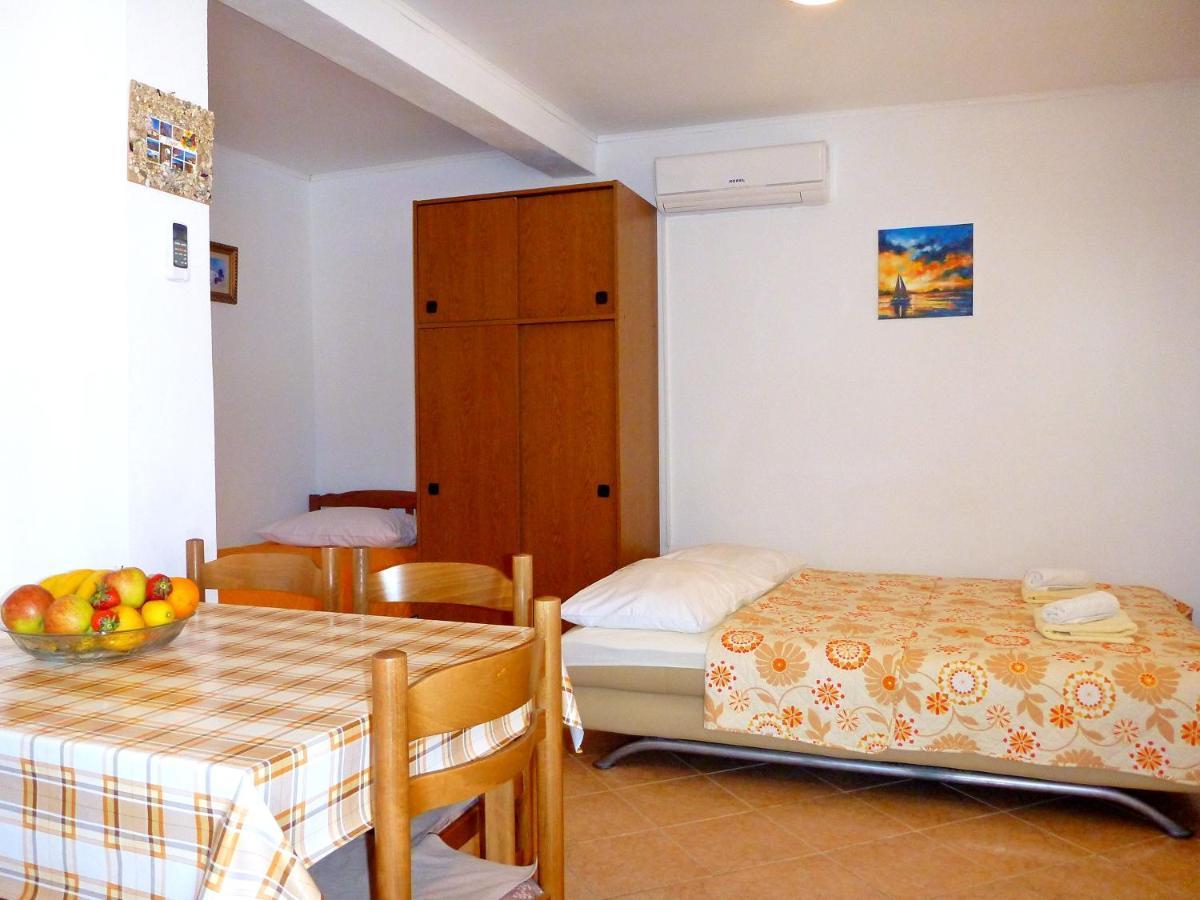 Apartmani Jole Трогир Екстериор снимка
