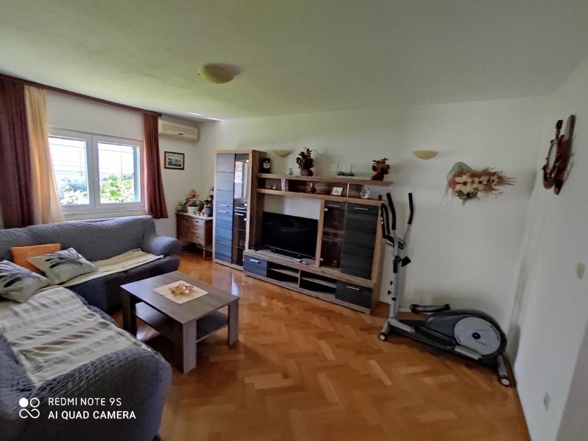 Apartmani Jole Трогир Екстериор снимка