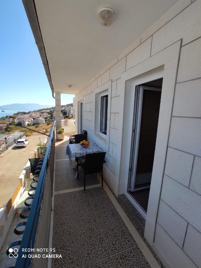 Apartmani Jole Трогир Екстериор снимка